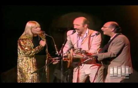 Peter, Paul and Mary: Light One Candle